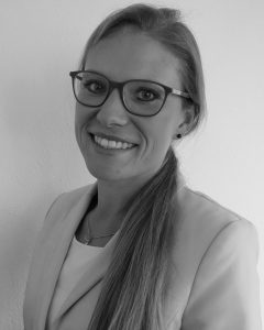 Dr. Anna Axtner-Borsutzky